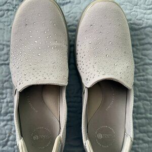 Adorable Bzees Poppyseed Slip On Loafers with Bling! | Women's 8.5M